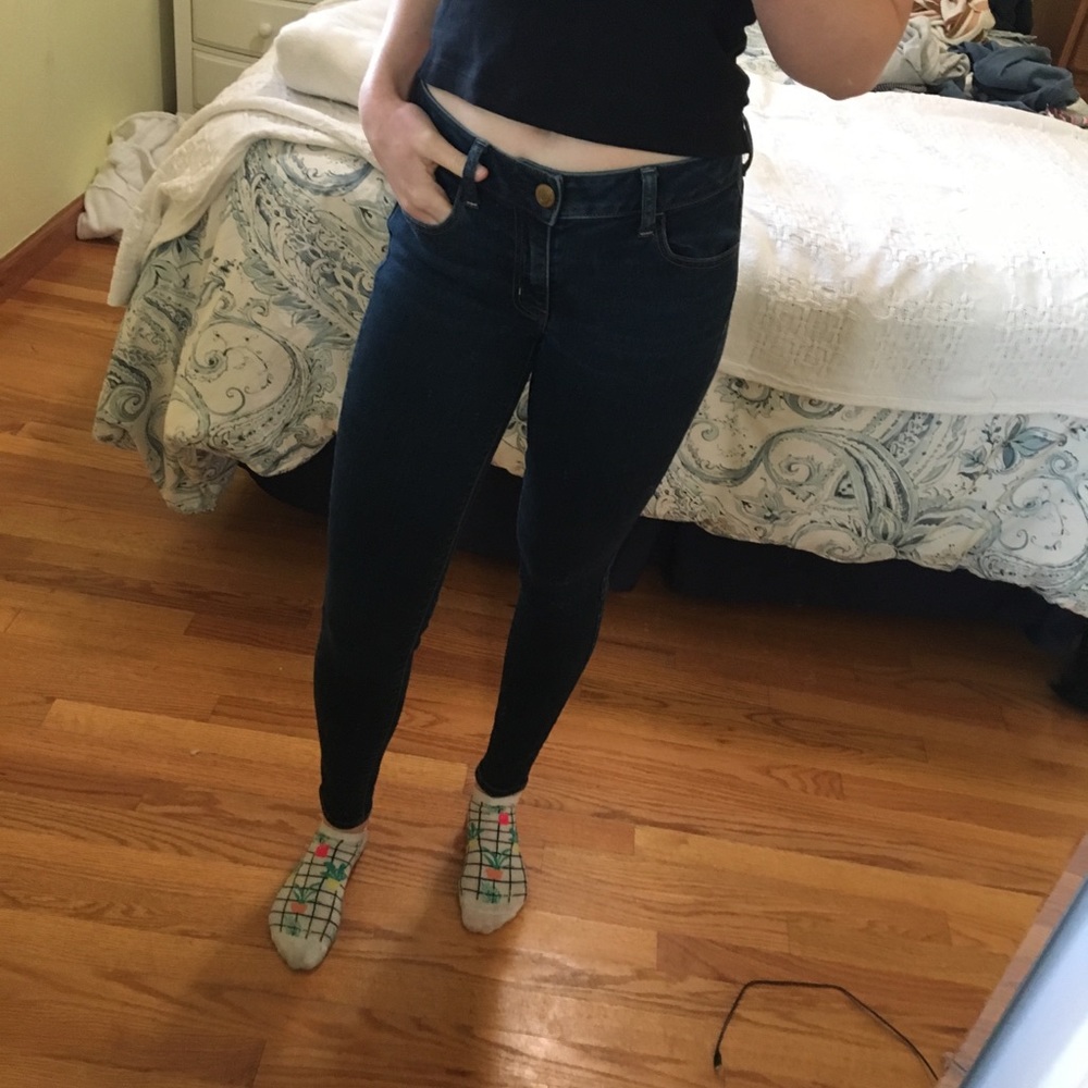 American Eagle dark wash skinny jeans